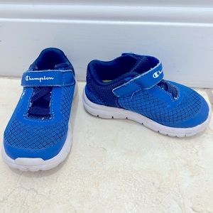Champion | Sneakers | 5 toddler blue EUC